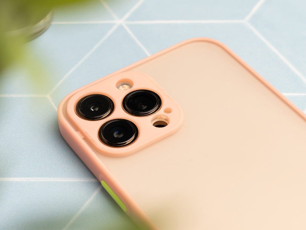 Pevný, gumový obal na iPhone 13 Pro - Růžový - 4